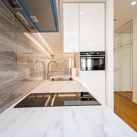 Apartment West 21 Tower *