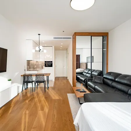 West 21 Tower Apartment